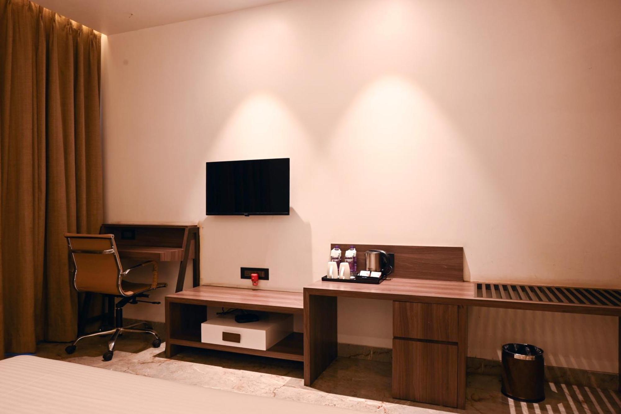 Econest Hotel Tarapith Bagian luar foto
