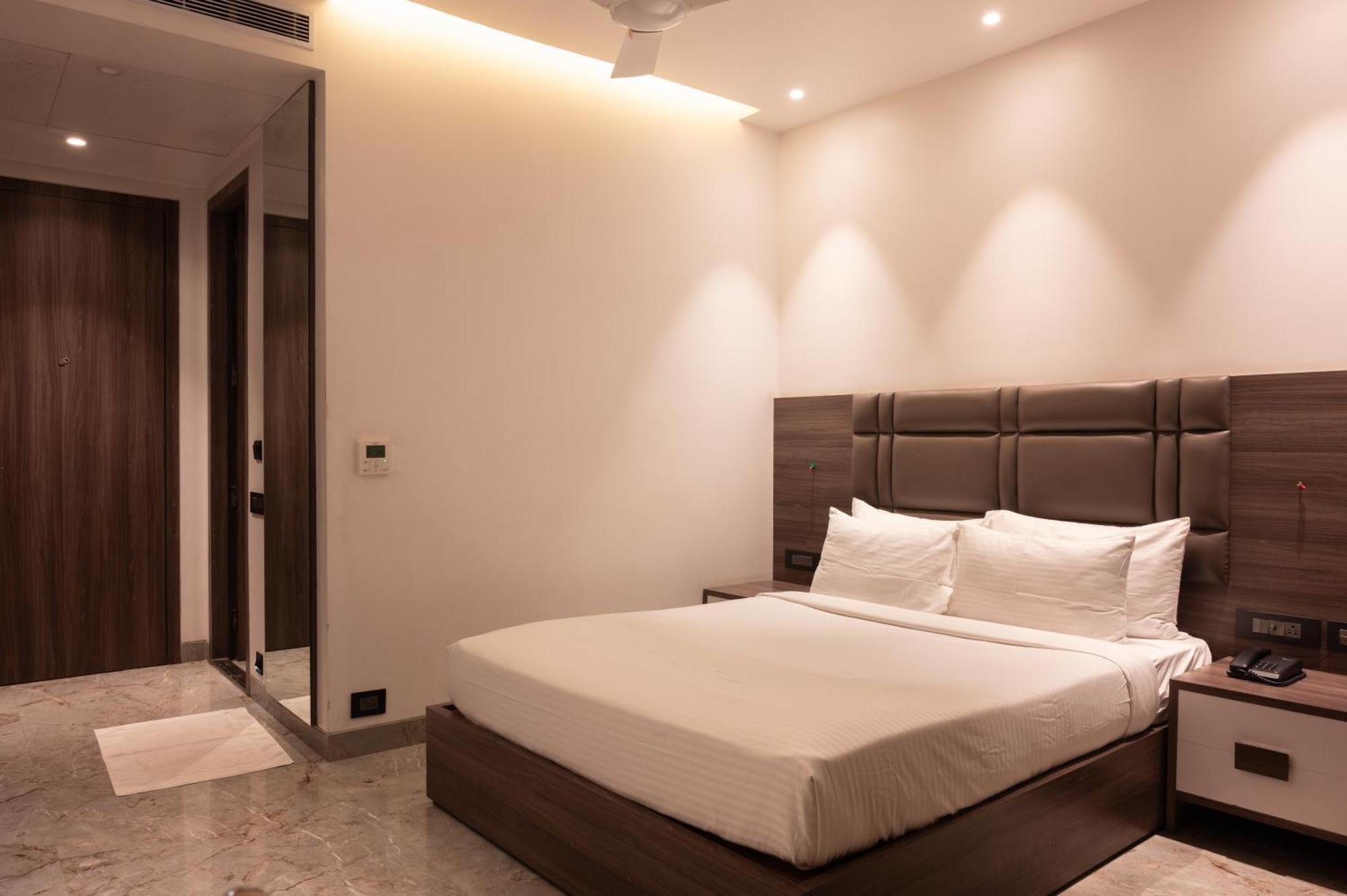 Econest Hotel Tarapith Bagian luar foto